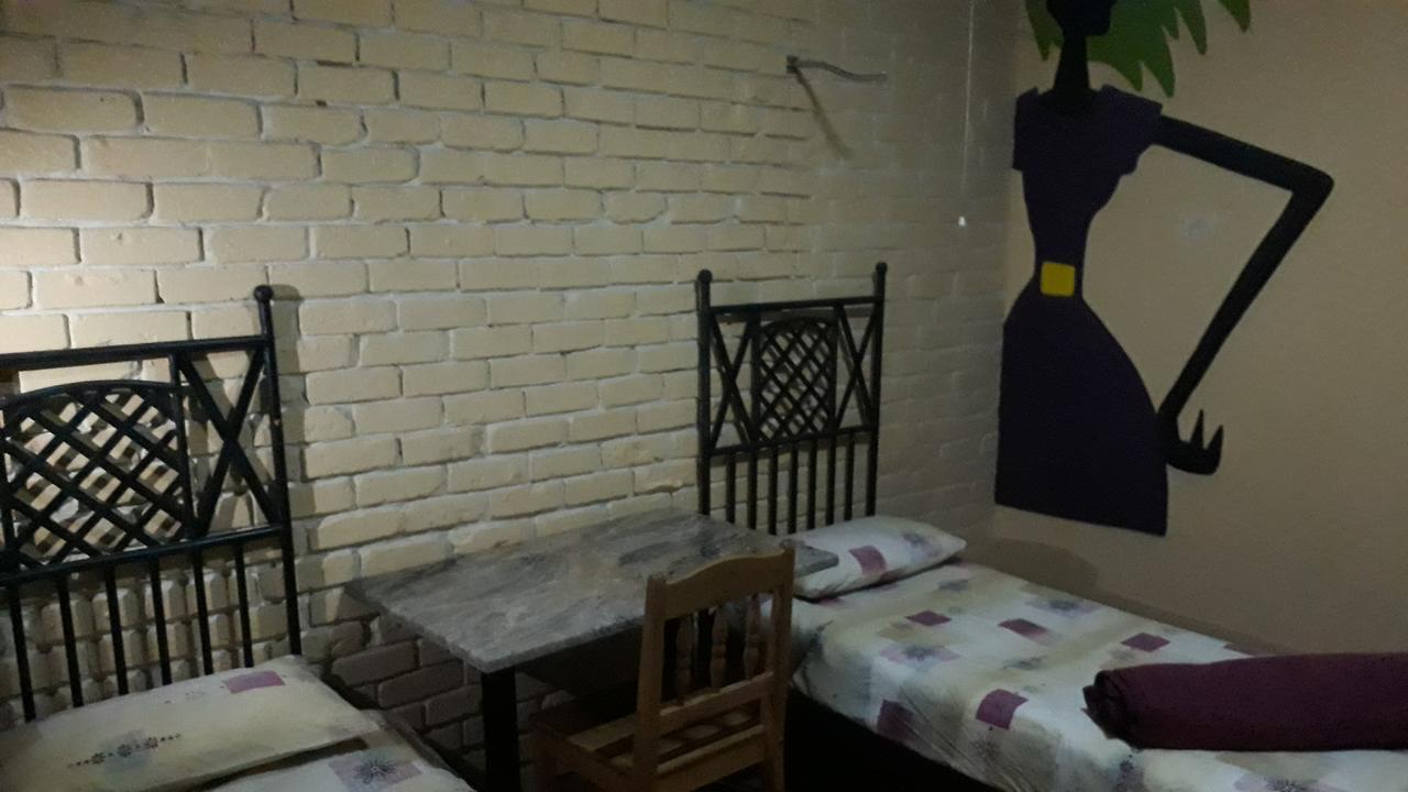 Paljas backpackers Hotell Potchefstroom Exteriör bild