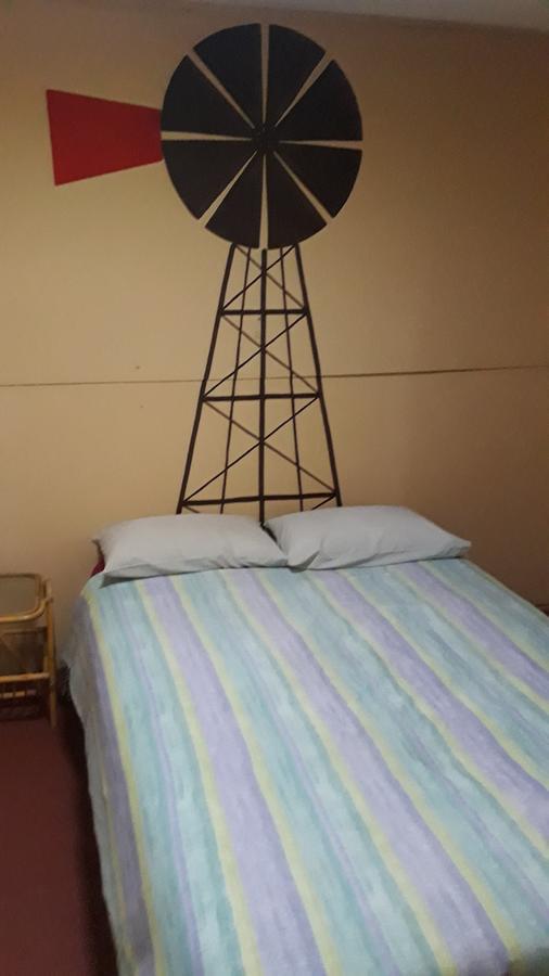 Paljas backpackers Hotell Potchefstroom Exteriör bild